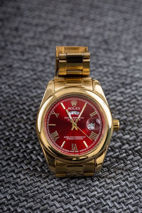 Rolex gold wallpaper